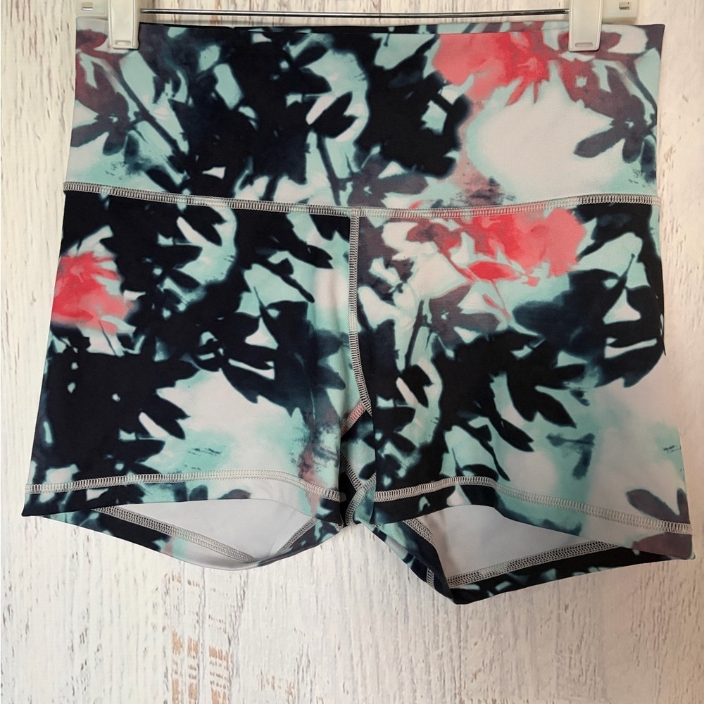 Old Navy Navy and Pink Floral Women's Athletic Shorts